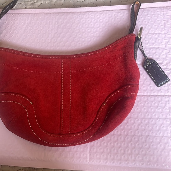 Red suede Coach bag - Picture 2 of 4